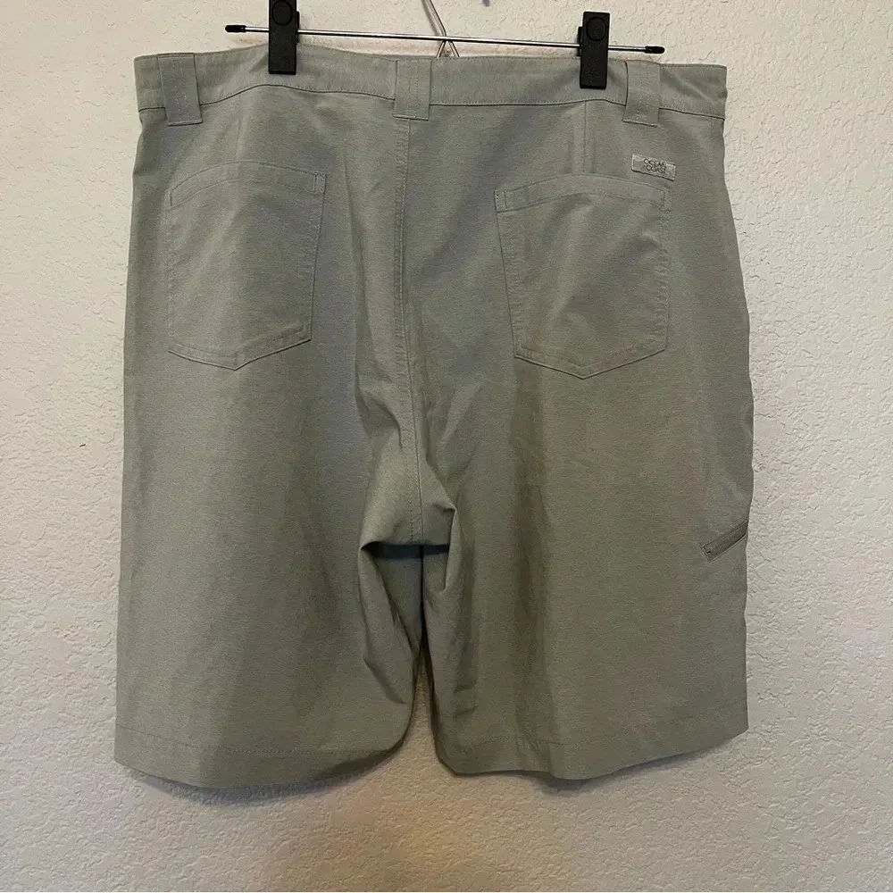 Ocean Coast men's light gray polyester shorts size 36